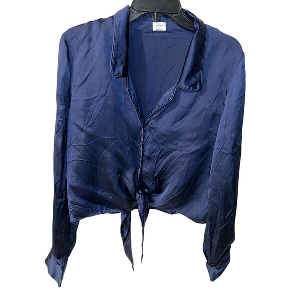 Aritzia Wilfred Tie Front Blouse Medium Blue Satin Cropped Button Romantic fairy - Picture 1 of 8